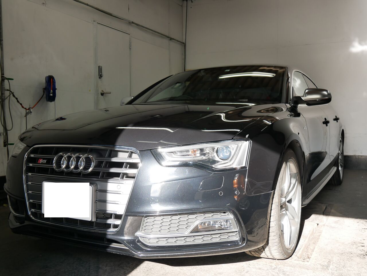 ａｕｄｉ ｓ5スポーツバック 3 0ｔｆｓｉクワトロ アシスタンスｐ 黒 納車ブログ