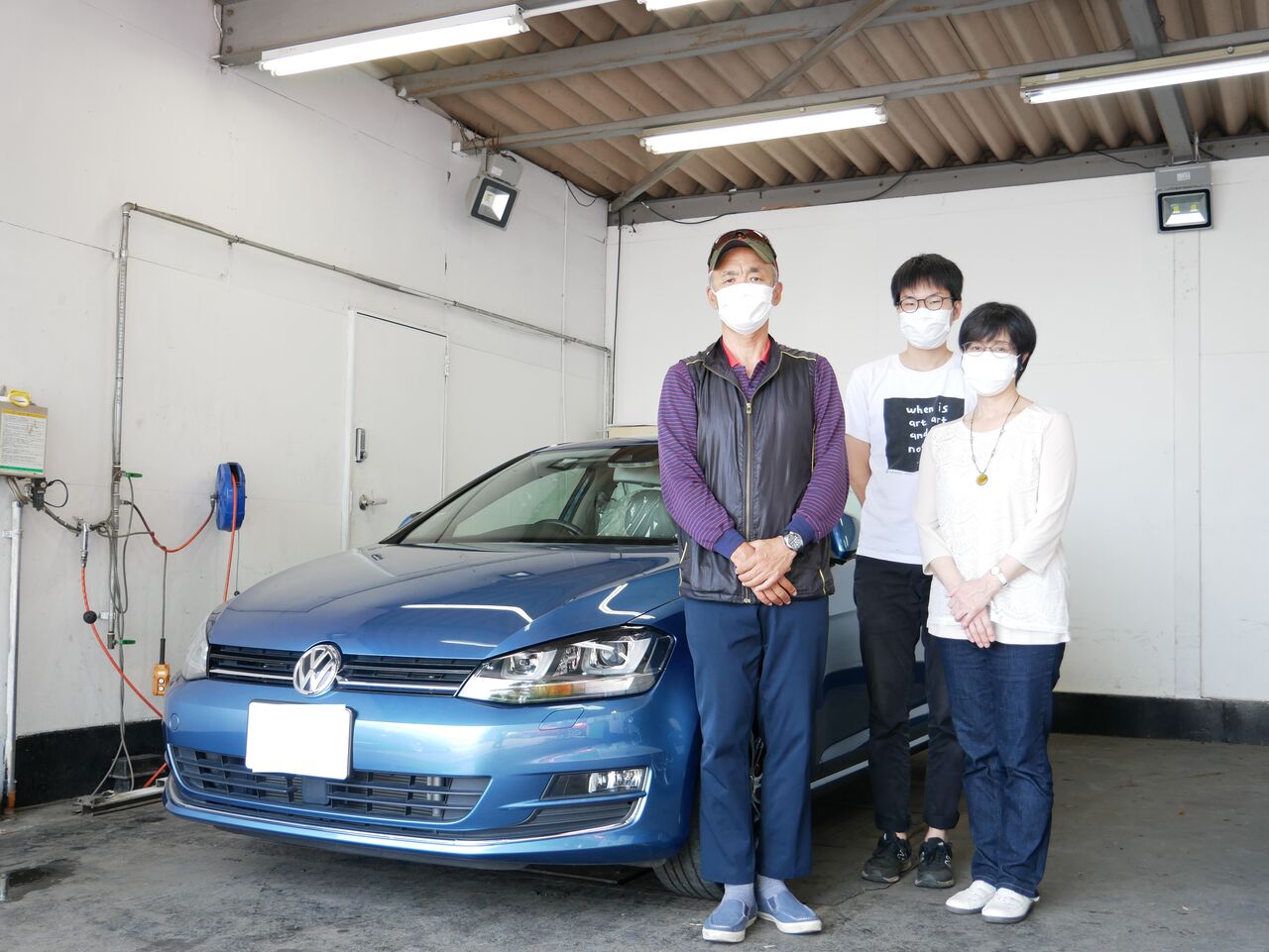 Vw ゴルフ Tsiハイライン Bmt Dcc レザーp 青 納車ブログ