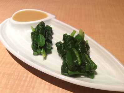 img_20141130224441_044