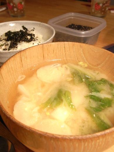 大葉入り味噌汁b