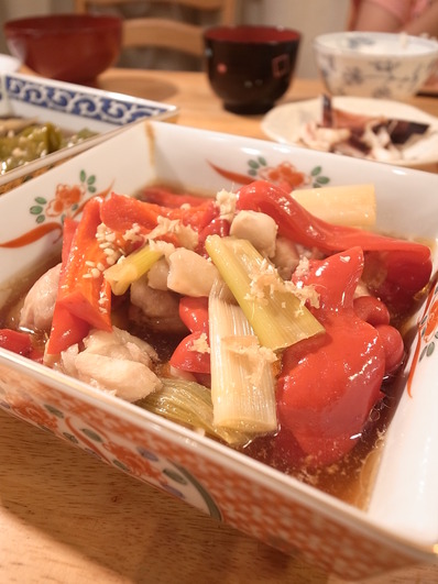 鶏赤ピーマン煮物