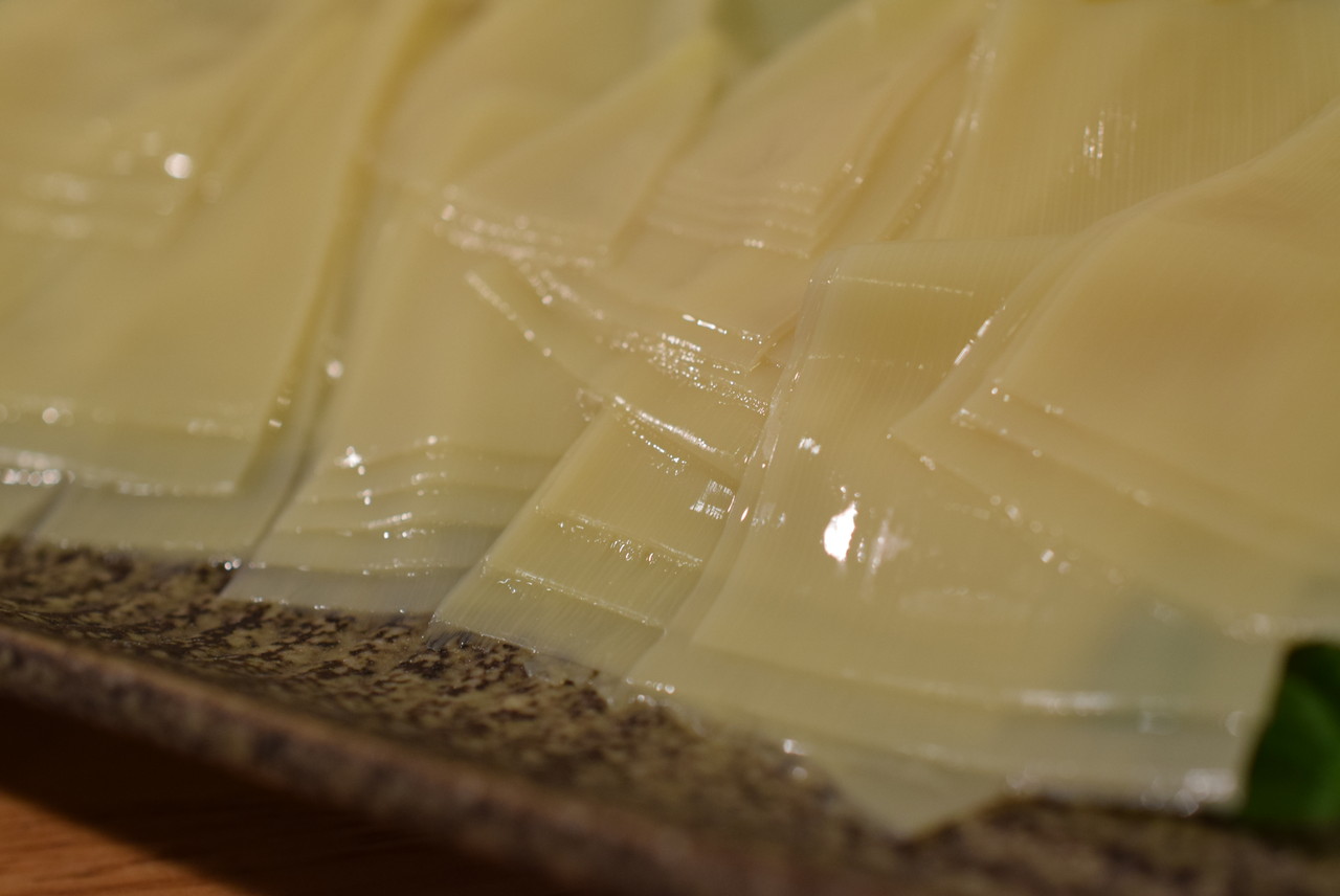 岐阜産直 真竹の筍 姫皮の刺身は湯葉のよう 感涙フラガール ビストロパパ パパ料理のススメ