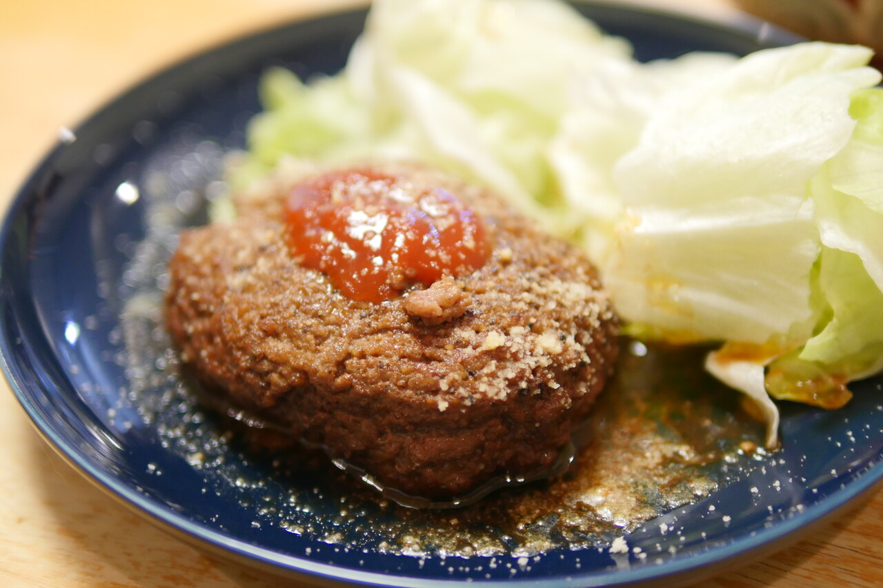 ひき肉ステーキ