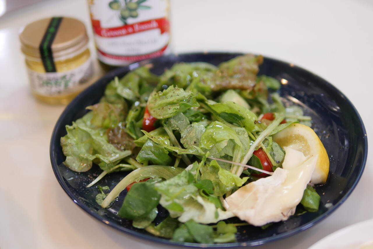 �����ꥢ�󥵥����