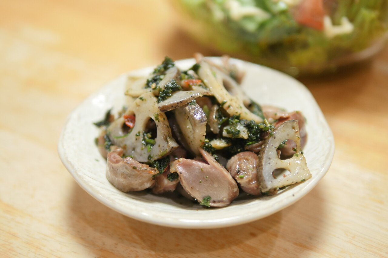 レシピ 好きなんです砂肝 レンコンと砂肝のピリ辛炒め コリコリ 病みつき ビストロパパ パパ料理のススメ