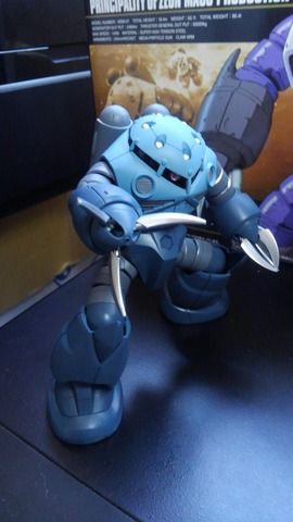 【画像】ガンプラ歴半年だけどズゴック作ったったｗｗｗｗｗｗ
