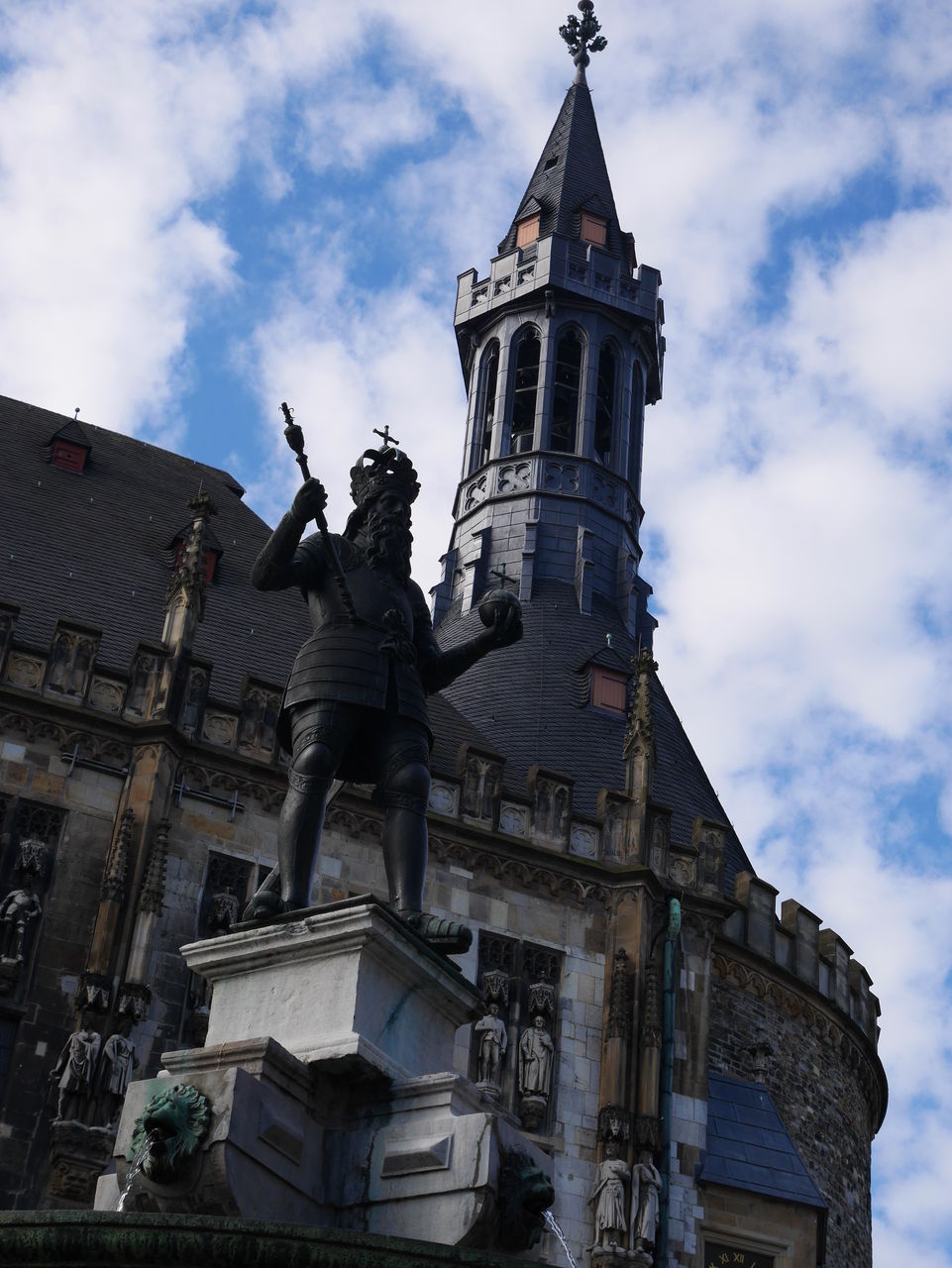 歴史グッズ カール大帝 3dクリスタル 世界史の旅 探訪記と歴史グッズ 歴史グッズ カール大帝 3dクリスタル 世界史の旅 探訪記と歴史グッズ