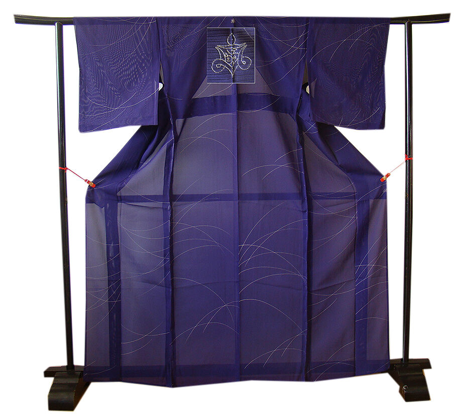 きものしらゆり 身丈157cm 裄65cm 7月・8月 夏物 駒絽 深紫色 線書き柄