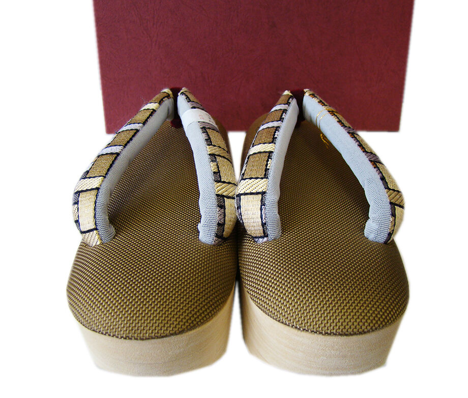 きものしらゆり 新品 Ｍ寸 最高級ブランド 紗織 Hｉクッション カーキ色 草履 日本製 博多織 草履 ２３．５ｃｍ S291