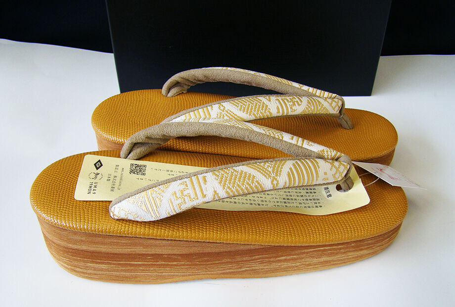 きものしらゆり 新品 草履 ２４．0cm 振袖 成人式 帯地 ちりめん地 巾着型 バッグ セット S362