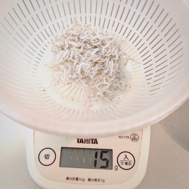 詳細解説 しらすの簡単な塩抜き 調理方法 保存方法 すり鉢について追記 紡ぐ まいにちの幸せ 詳細解説 しらすの簡単な塩抜き 調理方法 保存方法 すり鉢について追記 紡ぐ まいにちの幸せ