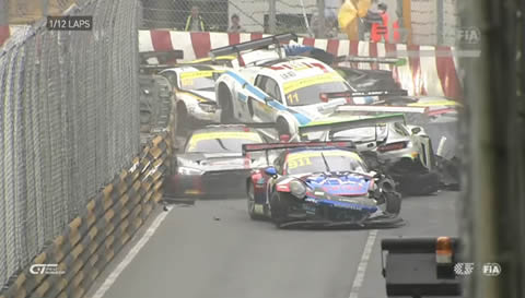macau2017_huge_crash