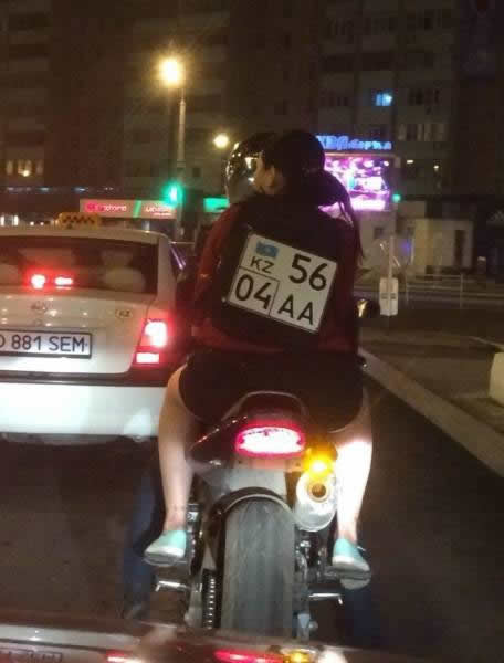 numberplate_girl