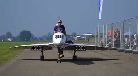 WORLDS LARGEST RC CONCORDE JET MODEL