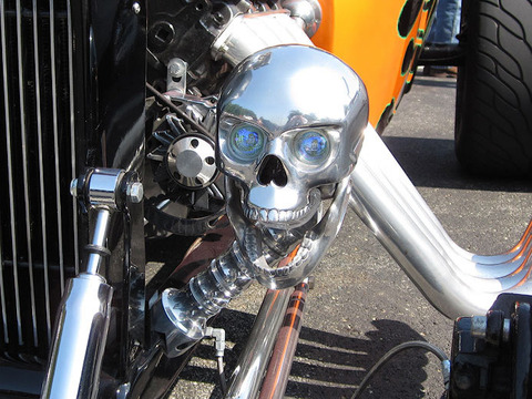 skull-headlight