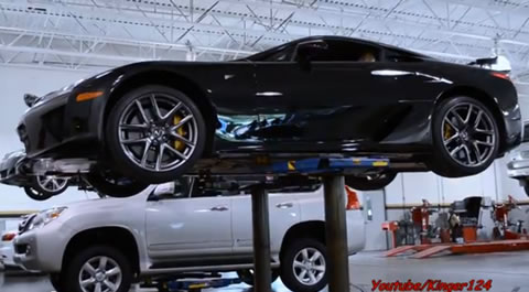 Lexus_lfa_oilchange