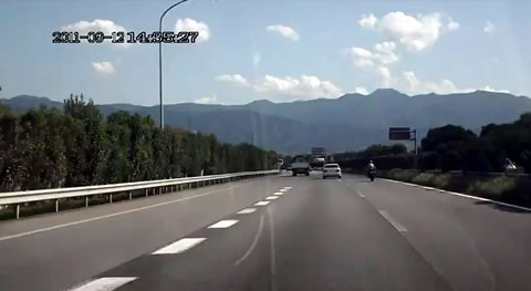 この取締り方法ってアリ 中央道甲府での覆面パトカー警察行動 Turbo Bee 自動車 バイク動画のターボビー この取締り方法ってアリ 中央道甲府での覆面パトカー警察行動 Turbo Bee 自動車 バイク動画のターボビー