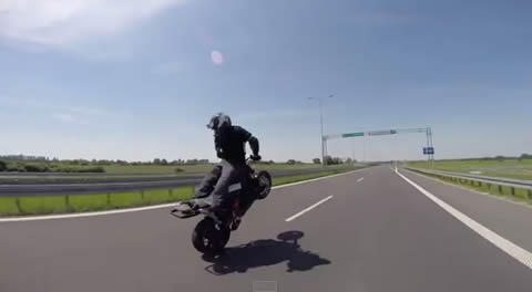 Backwards_Wheelie