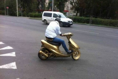 gold_scooter