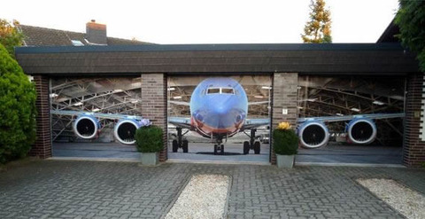 airplane_garage