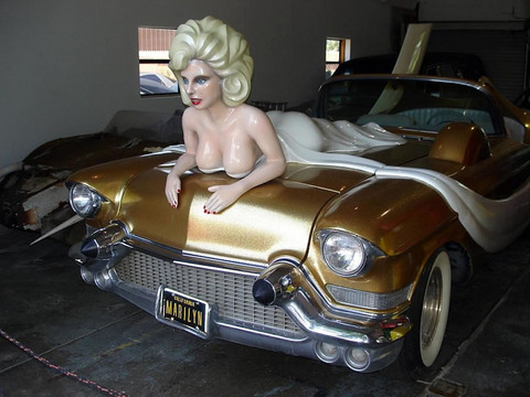 marilyn_monroe_cadillac