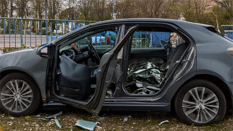 broken_car