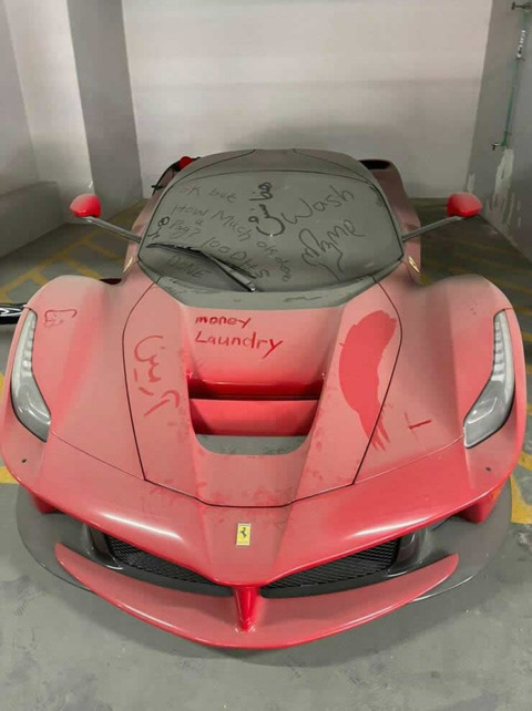 graffiti laferrari