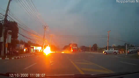 Broken Power Line Gives Motorcyclists a Shock