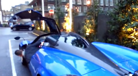 Pagani_Huayra_doorfail