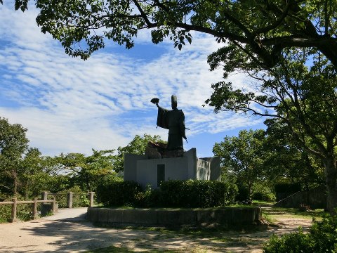 556532_428508887201368_1959445854_n[1]