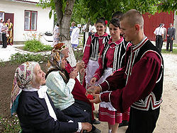 250px-Gagauz-children