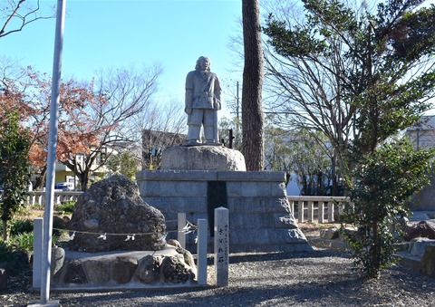 日本武尊とさざれ石