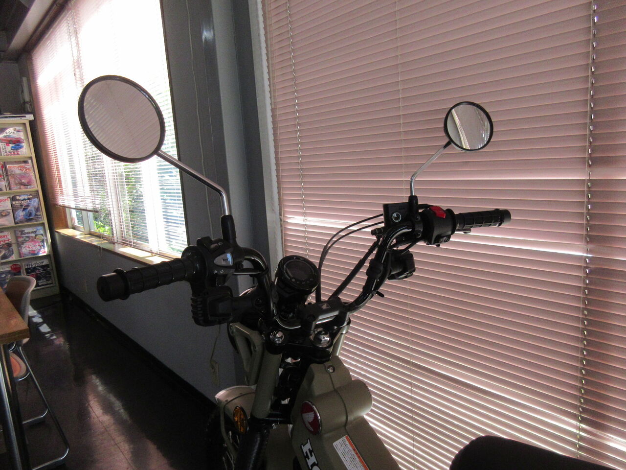 ホンダct125 ミラー交換 鶴田の部屋ブログ ホンダct125 ミラー交換 鶴田の部屋ブログ