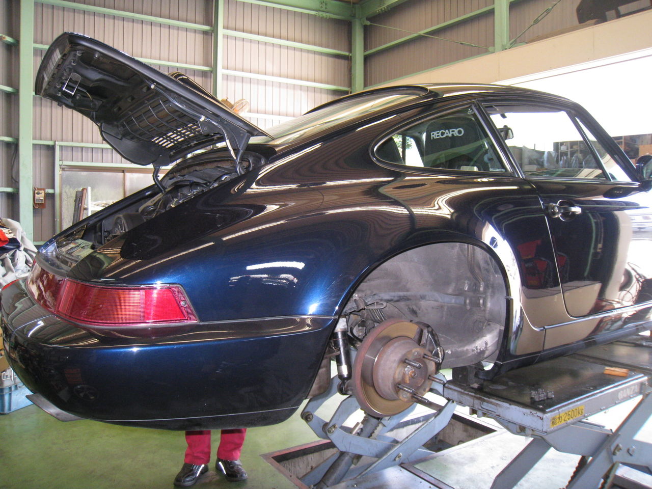 ポルシェ964カレラ2のクラッチ交換＆フューエルホース系交換 