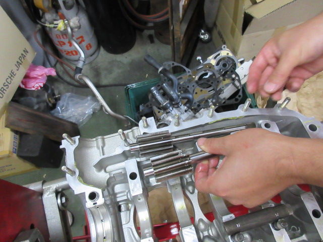 ポルシェ997ターボ ゲンロク号エンジン油圧低下原因判明 鶴田の部屋ブログ ポルシェ997ターボ ゲンロク号エンジン油圧低下原因判明 鶴田の部屋ブログ