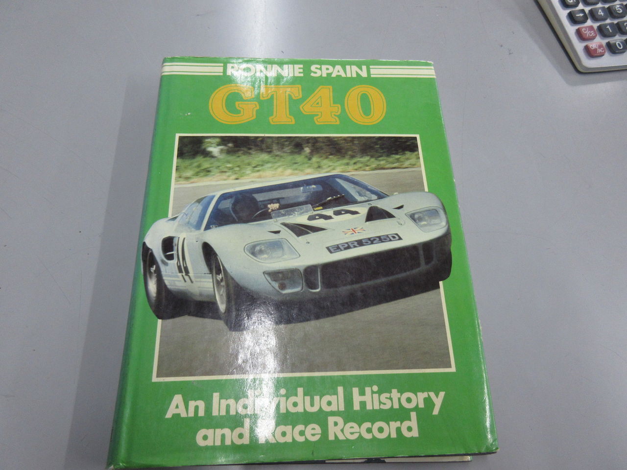 洋書　フォードＧＴ４０・フェラーリＰシリーズ他のプロフィール書籍３冊　英語版 Amazon | Ford GT40 Mk II: The remarkable history of 1016