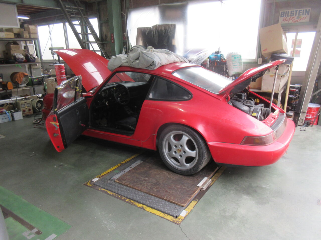 ポルシェ964カレラ ECUを修理で、入庫！ 続き : 鶴田の部屋ブログ