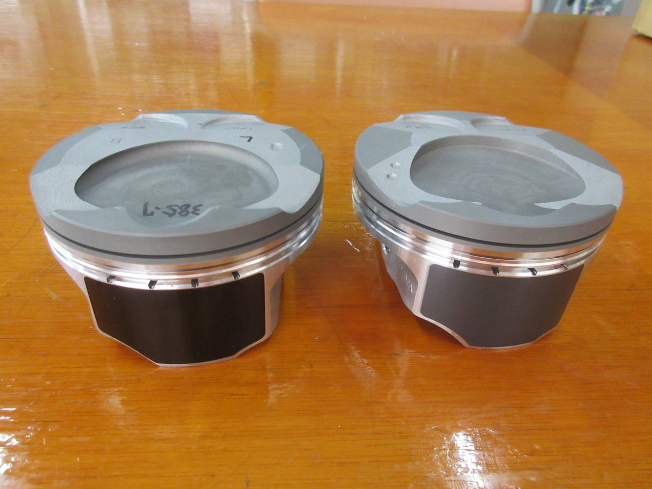 2UR-GSE ピストンLEXUS レクサス RC-F GS-F LC500 レクサス RCF/GSFのピストンです。 : 鶴田の部屋ブログ