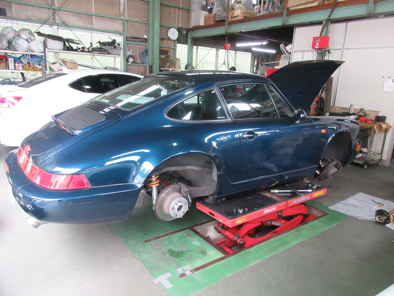 ポルシェ９６４カレラ５mt サスkit交換 鶴田の部屋ブログ