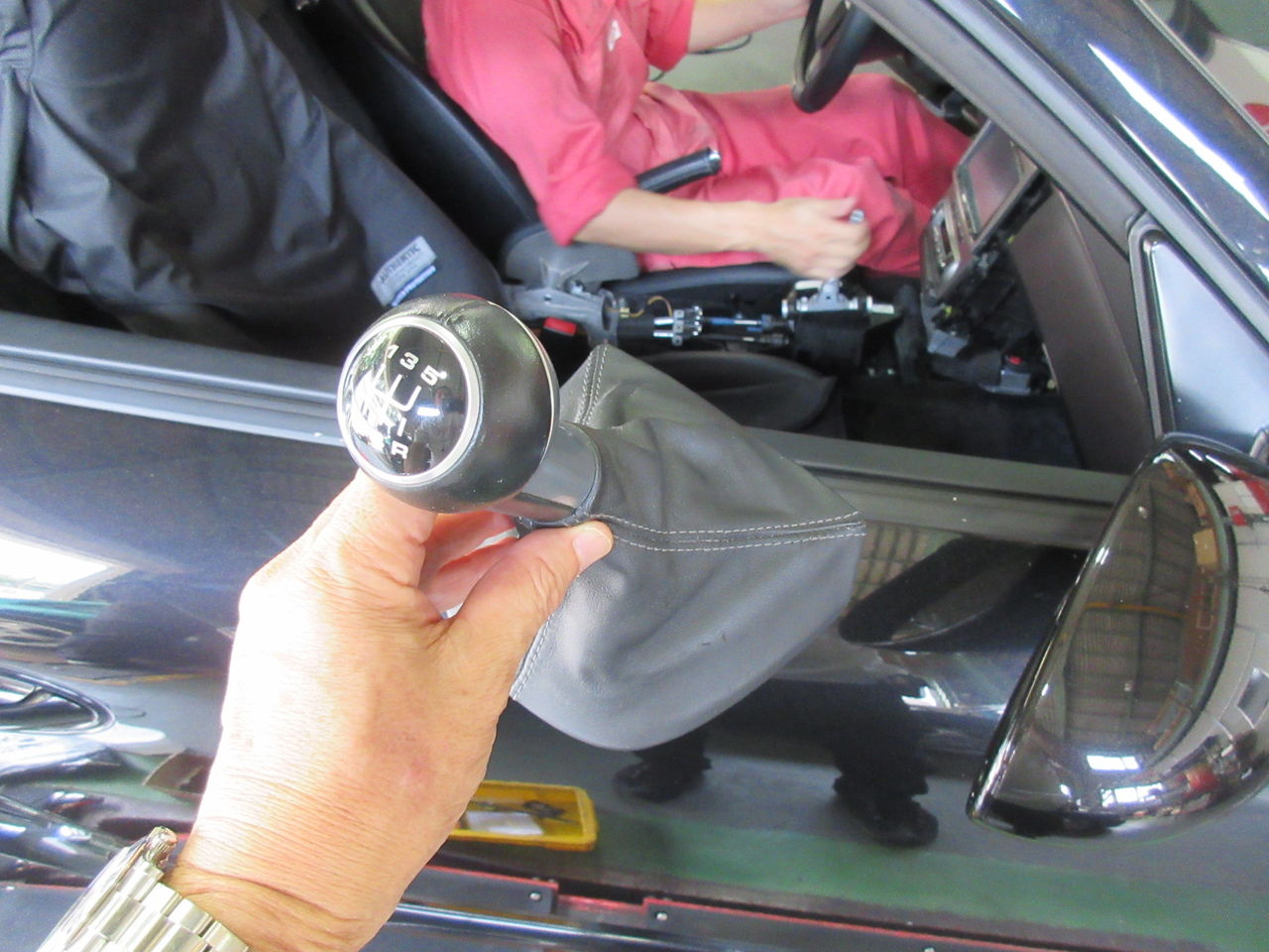 ポルシェ ケイマン5MT クイックシフト組付け : 鶴田の部屋ブログ