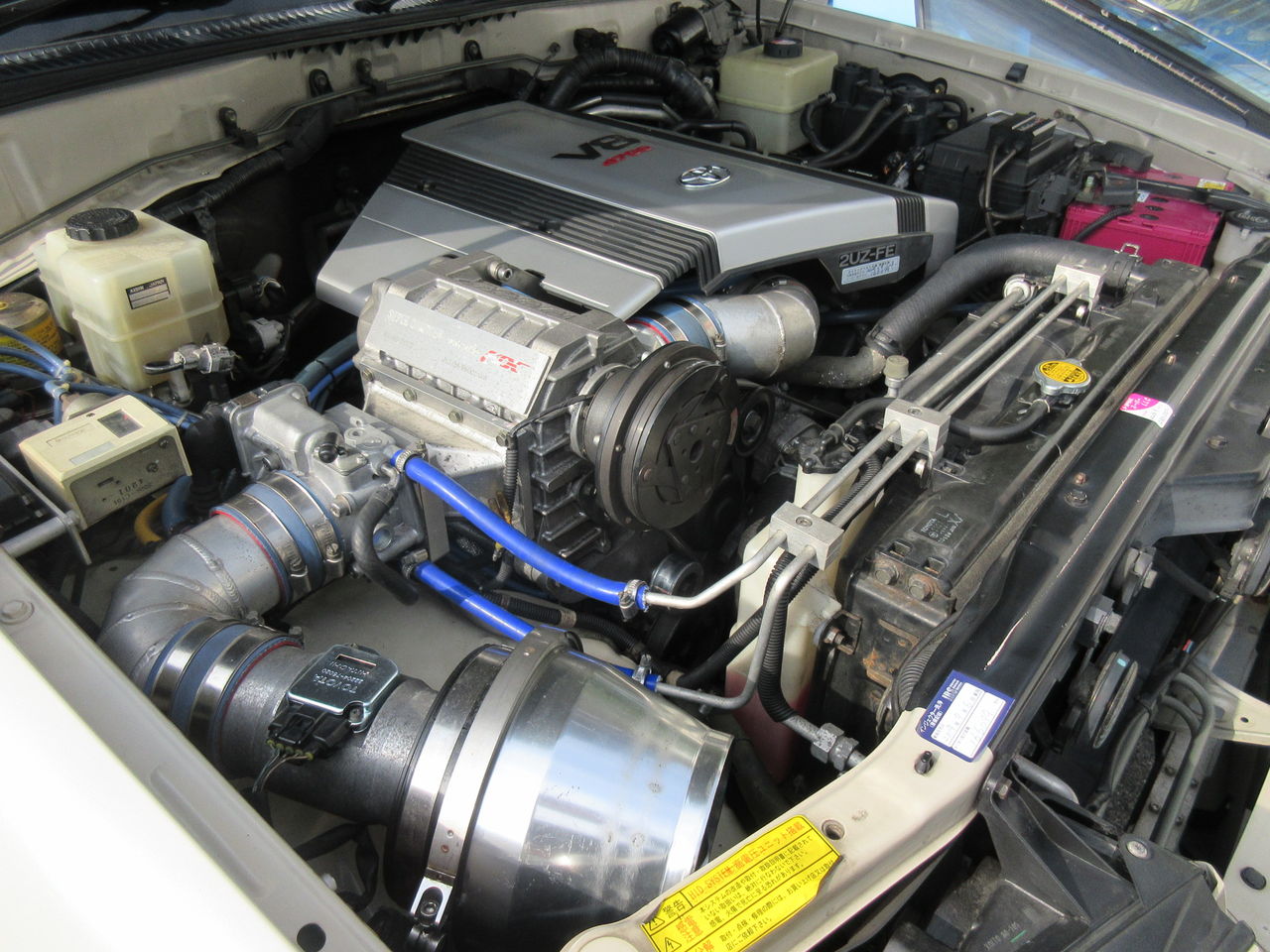 トヨタ 100系ランクル スーパーチャージャーエンジン整備で入庫 鶴田の部屋ブログ