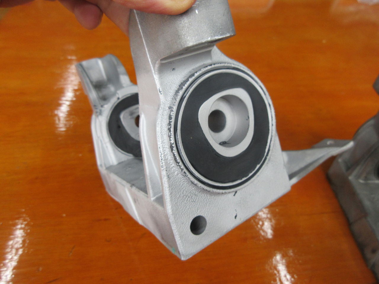 ポルシェ９９６ターボ ５５０ ミッションマウント対策品完成 鶴田の部屋ブログ