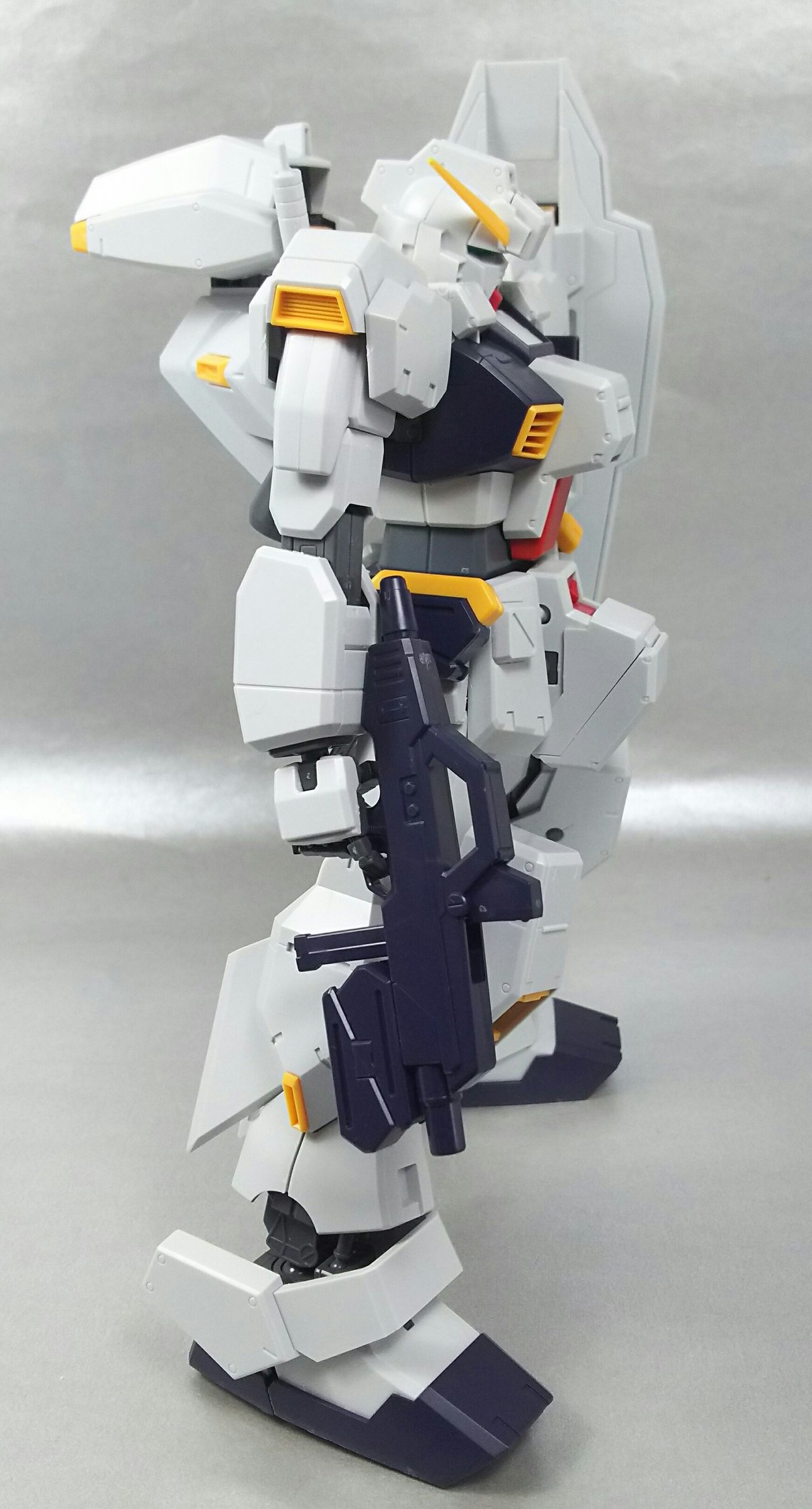 MGヘイズル改 素組み品 MG ガンダムヘイズル改 素組み編」とりあえずMGで出た事を喜