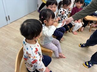 24②