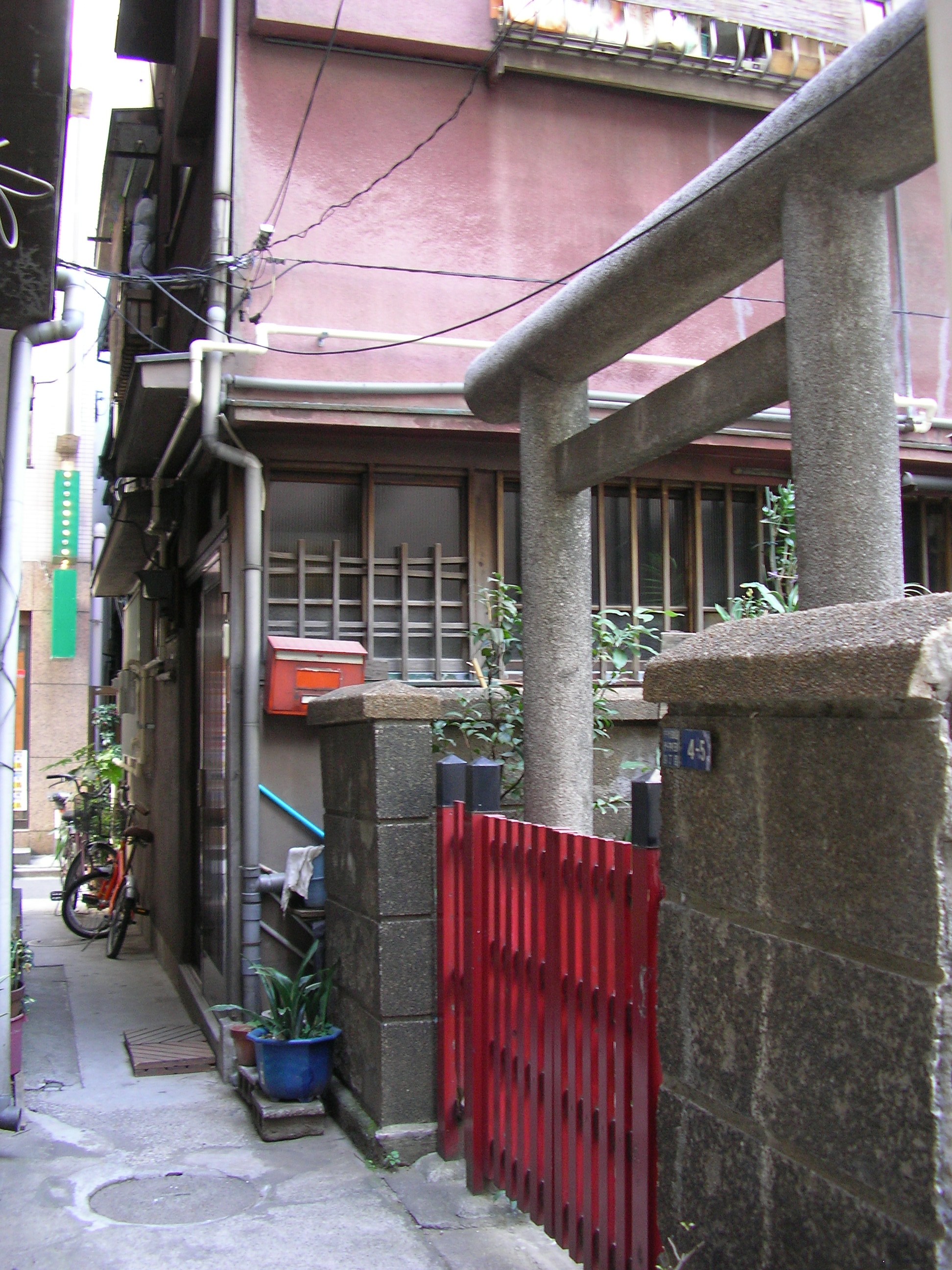 風景 1814 特集 花房稲荷神社 秋葉原記録と記憶の風景写真集 一歩行者アルバム