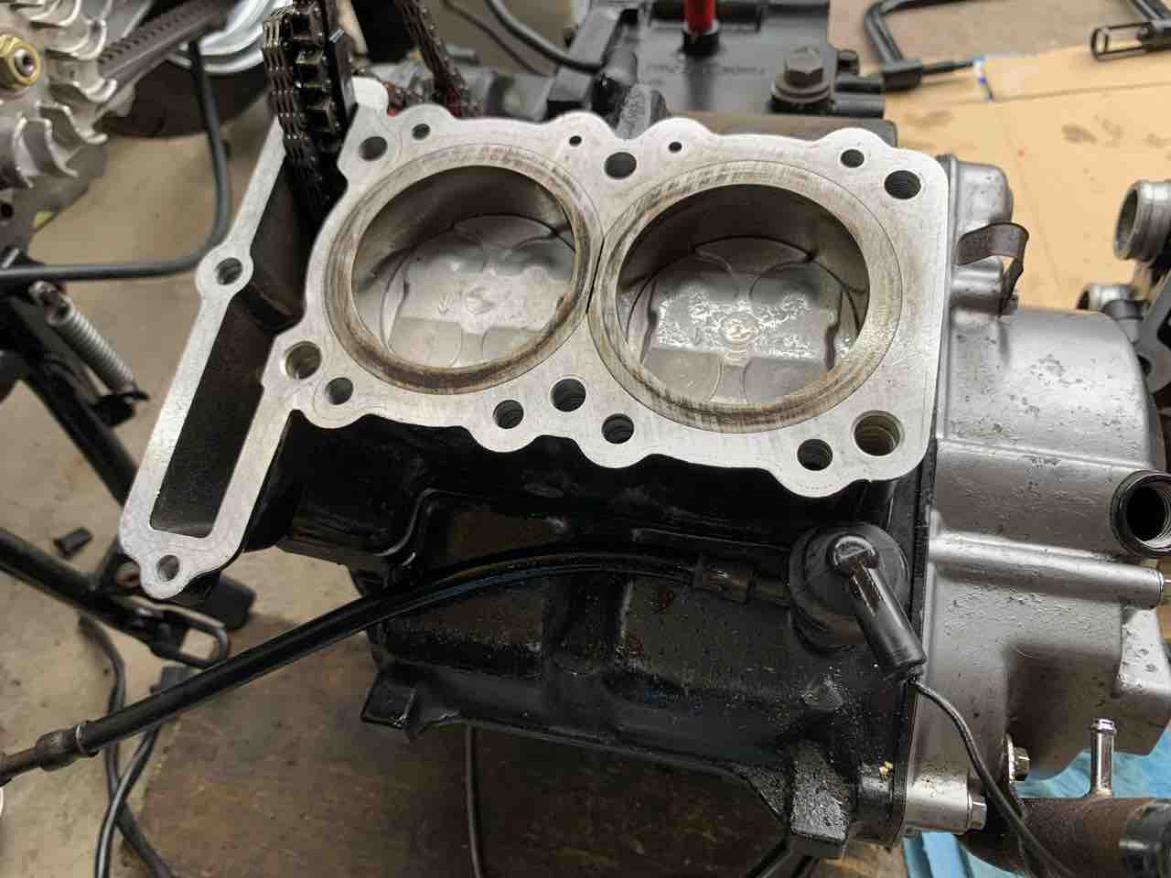 KH250 腰上　フルセット　シリンダー　ヘッド　ピストン　マニホールド　等 KH250 腰上 フルセット シリンダー ヘッド ピストン