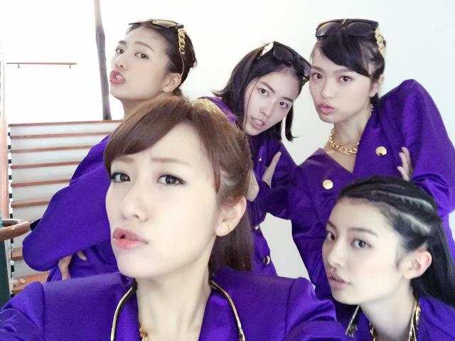 高橋みなみの７５５に ハロウィン ナイト Mv撮影の時のオフショット写真あり Mcハマー珠理奈とパパンダ抱えた蜘蛛女珠理奈発見 じゅりまとめ Ske48松井珠理奈関連まとめサイト