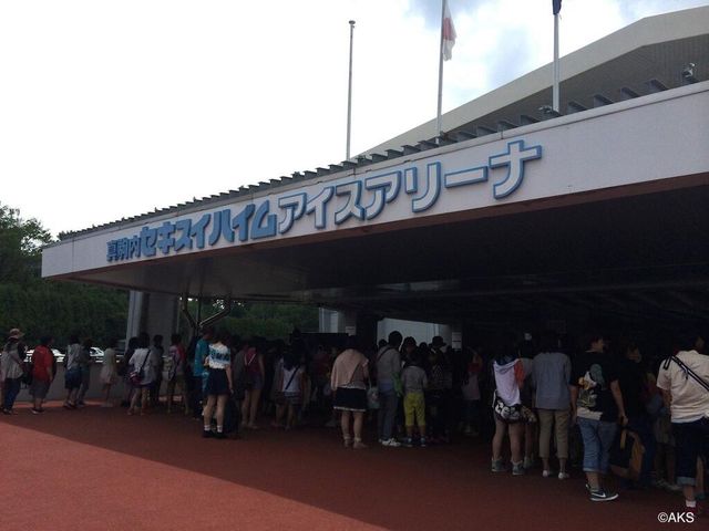 Akb４８は北海道で全国握手会実施中 ステージイベントの代わりに中継型 俺の嫁選手権 イベント実施 結局ミニライブも急遽行うらしいよ じゅりまとめ Ske48松井珠理奈関連まとめサイト