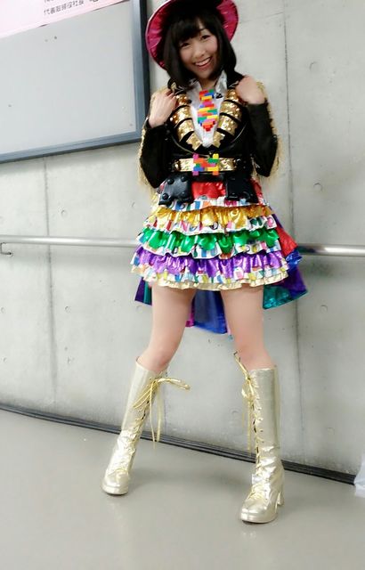 昨日 大島優子卒業コンサート のオープニング衣装を須田亜香里がご紹介 ネクタイがレゴブロックで出来てる じゅりまとめ Ske48松井珠理奈関連まとめサイト
