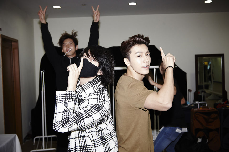 東方神起ラバウト Tvxq Roundabout チャンミンは胸毛のある中学生 Smtown上海の公式写真に波紋広がる